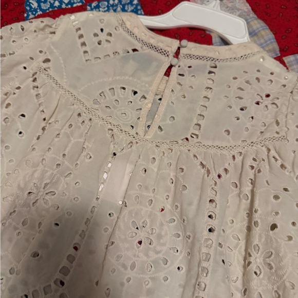 Chic Cream Eyelet Women's Blouse - Picture 7 of 7